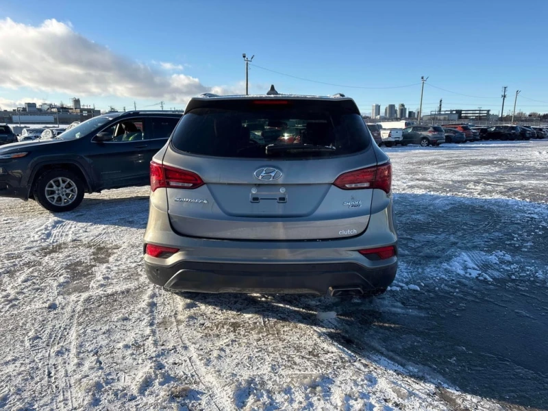 Hyundai Santa fe 2017 SE * CARFAX * БЕЗ ПЪРВОНАЧАЛНА ВНОСКА, снимка 5 - Автомобили и джипове - 52744919