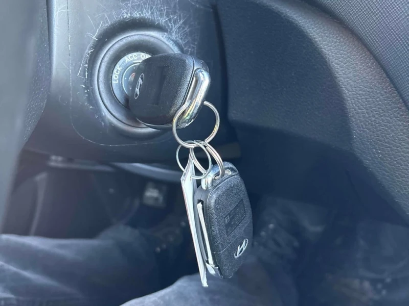 Hyundai Santa fe 2017 SE * CARFAX * БЕЗ ПЪРВОНАЧАЛНА ВНОСКА, снимка 10 - Автомобили и джипове - 52744919