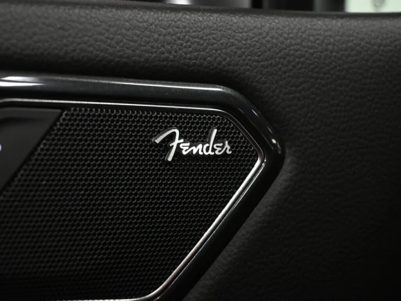 VW Tiguan Highline R-Line* АвтоКредит* (ЦЕНА ДО БГ), снимка 17 - Автомобили и джипове - 53459015