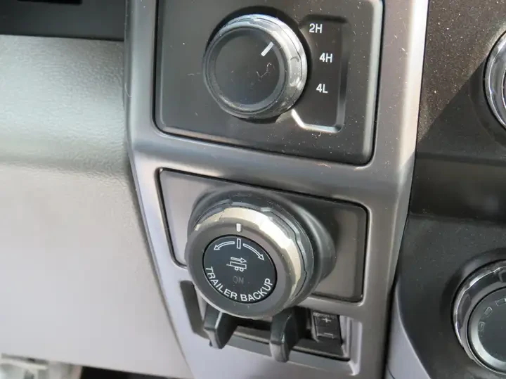 Ford F150, снимка 8 - Автомобили и джипове - 52907117