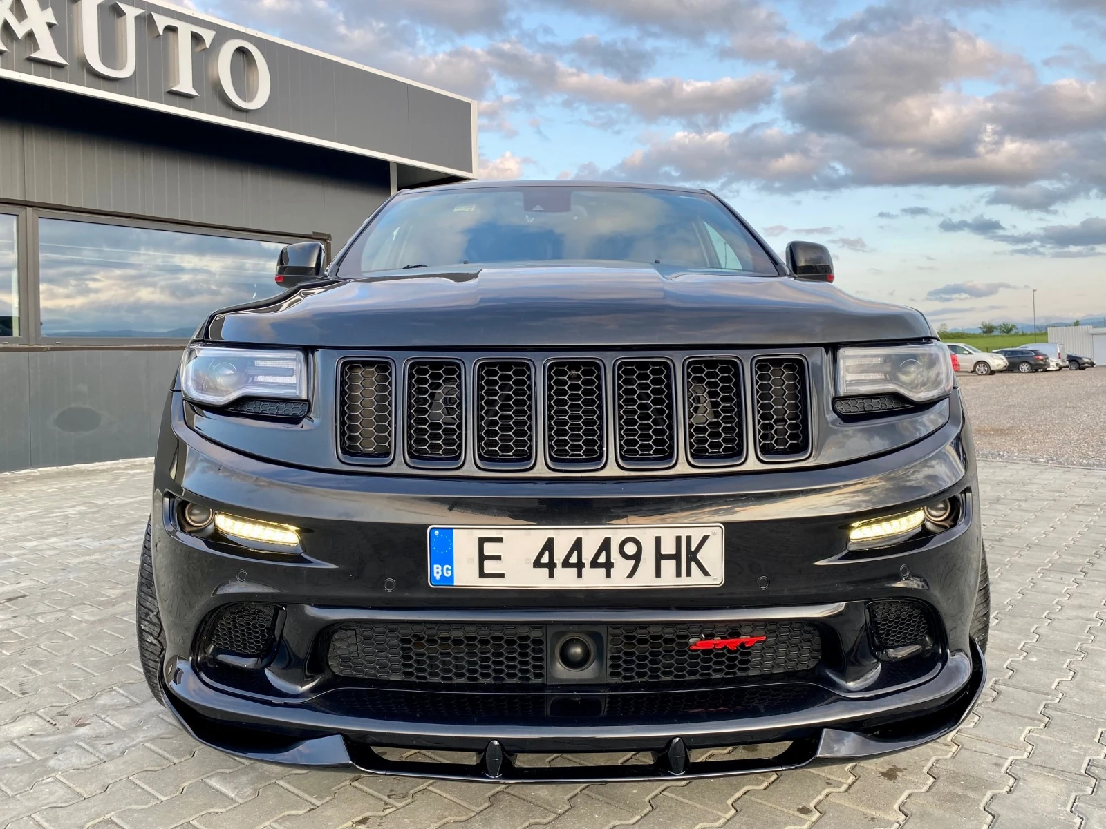 Jeep Grand cherokee 6.4 SRT  - изображение 4