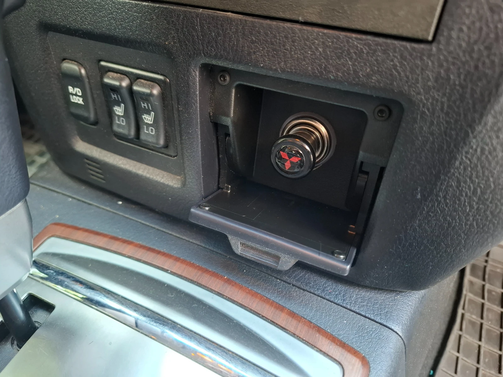 Mitsubishi Pajero  - изображение 7