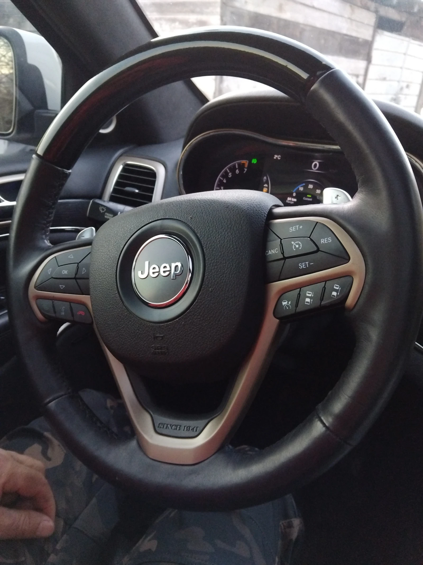 Jeep Grand cherokee  - изображение 5