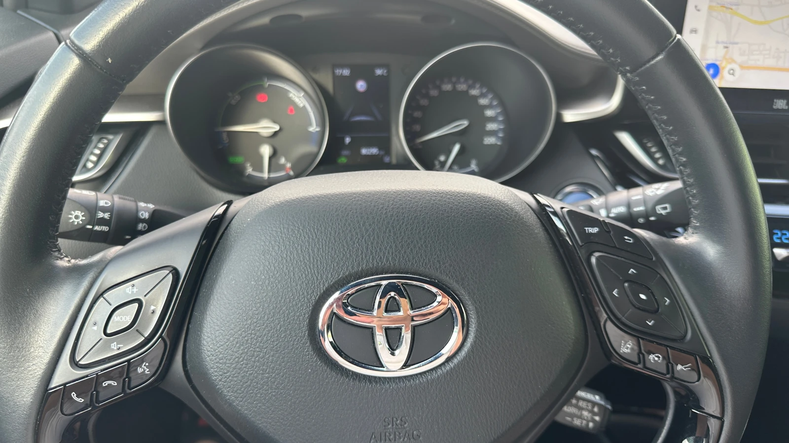 Toyota C-HR Bi-Tone 2.0 Hybrid Face Lift в гаранция | Mobile.bg — изображение 17