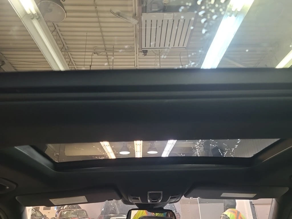 Mercedes-Benz GLE 43 AMG * CARFAX * БЕЗ ПЪРВОНАЧАЛНА ВНОСКА - изображение 9