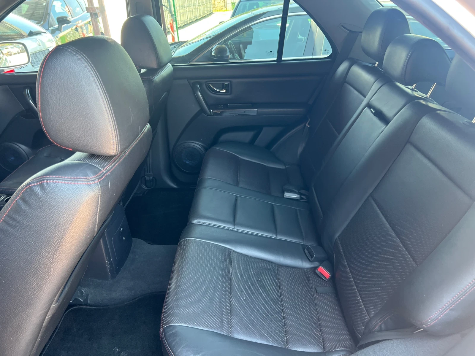 Kia Sorento II 3.3 V6* AWD* АВТОМАТИК* ШВЕЙЦАРИЯ* КОЖА* , снимка 10 - Автомобили и джипове - 53356283