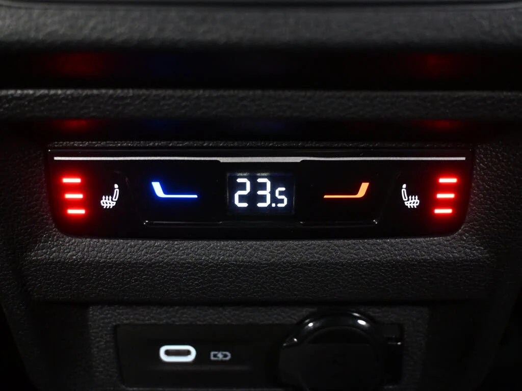 VW Tiguan Highline R-Line* ����������* (���� �� ��) | Mobile.bg � ����������� 14