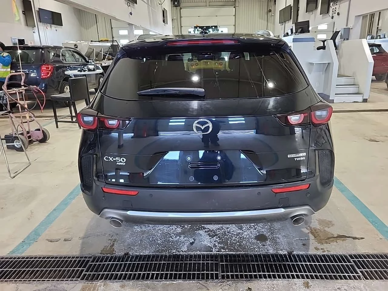 Mazda CX-50 GT W/TURBO | PANO| ПОДГРЕВИ | 2 КЛЮЧА | ОБДУХВАНЕ - изображение 6