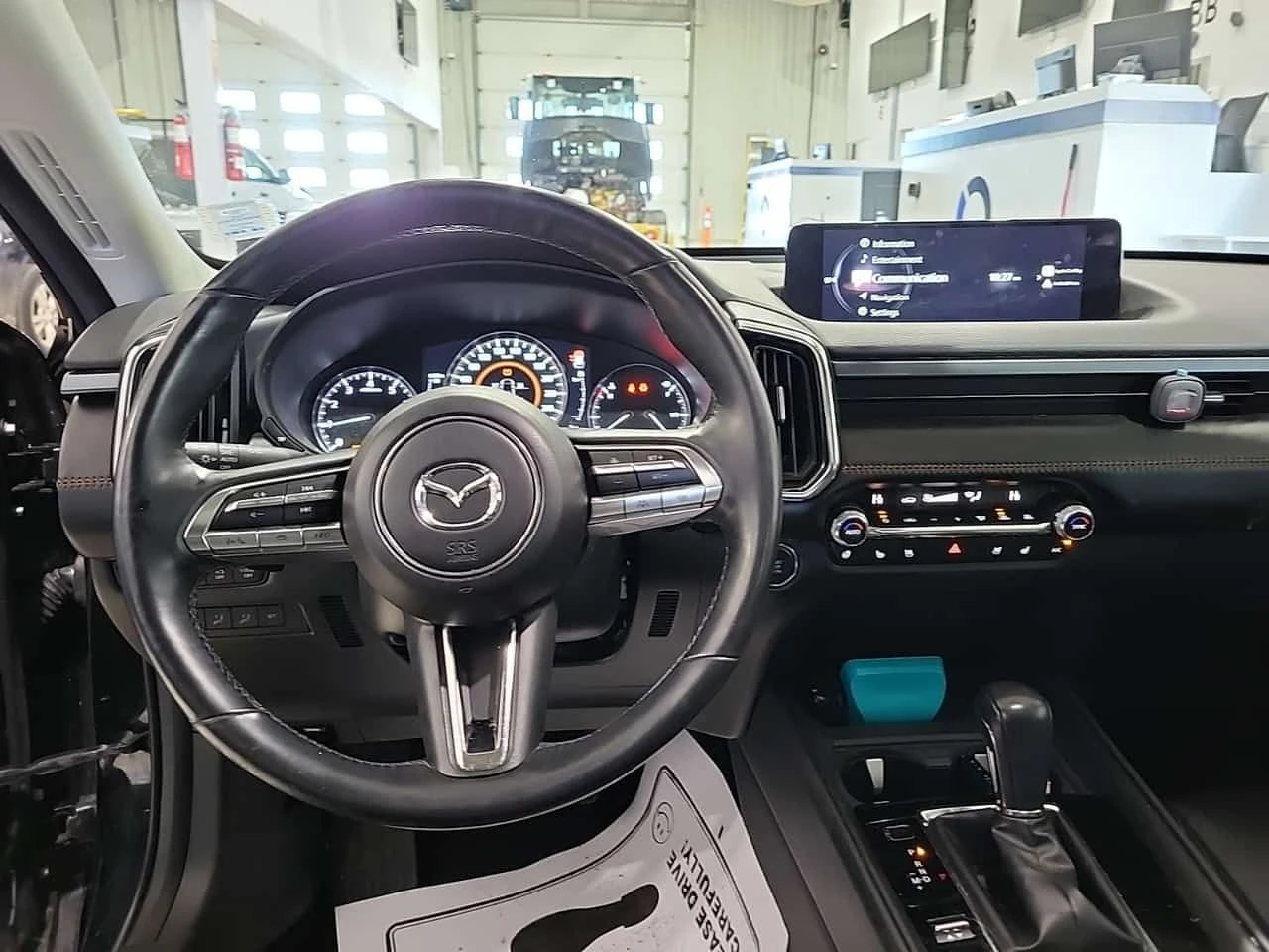 Mazda CX-50 GT W/TURBO | PANO| ПОДГРЕВИ | 2 КЛЮЧА | ОБДУХВАНЕ - изображение 9