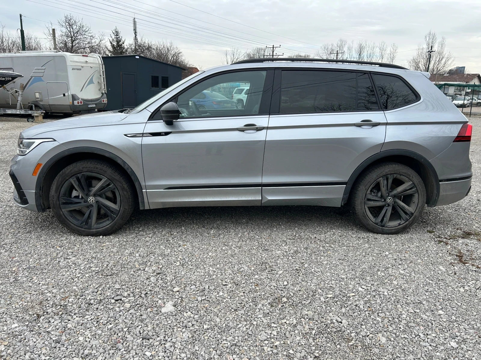 VW Tiguan R-Line - изображение 2
