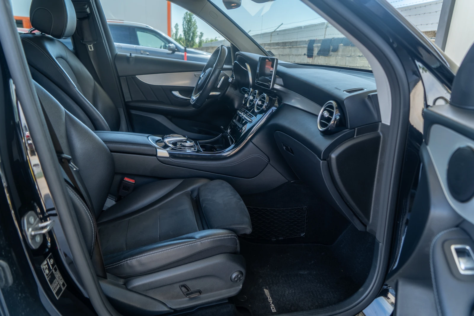 Mercedes-Benz GLC 250 CDI = 2018 = PANO = ЛИЗИНГ = ВСИЧКО ПЛАТЕНО, снимка 10 - Автомобили и джипове - 54453776