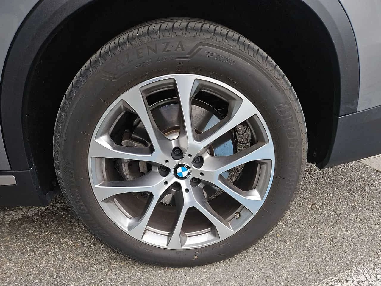 BMW X5 * xDrive40i * DISTRONIC* HARMAN/KARDON* 360* ОБДУХ, снимка 15 - Автомобили и джипове - 54647810