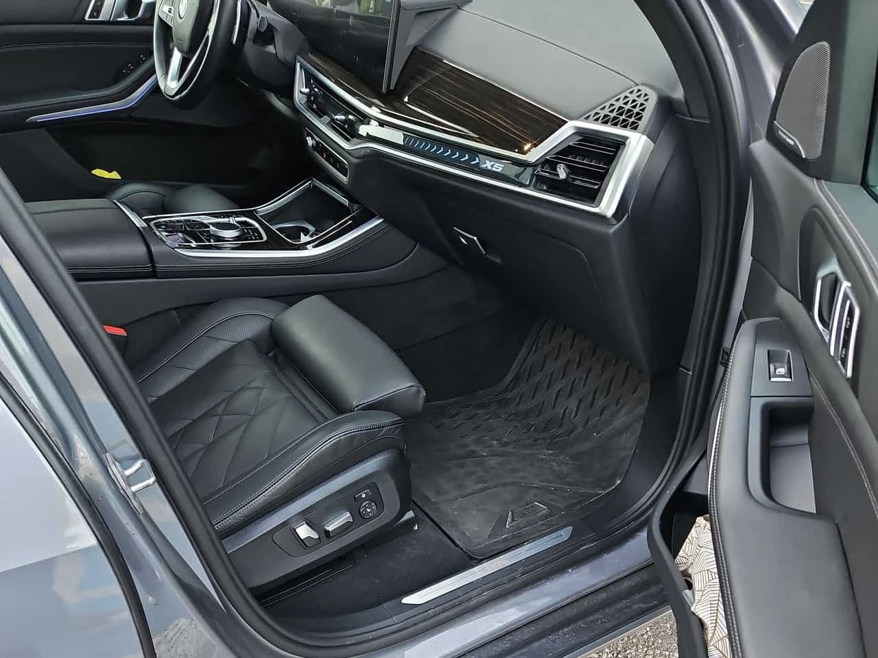 BMW X5 * xDrive40i * DISTRONIC* HARMAN/KARDON* 360* ОБДУХ, снимка 13 - Автомобили и джипове - 54647810
