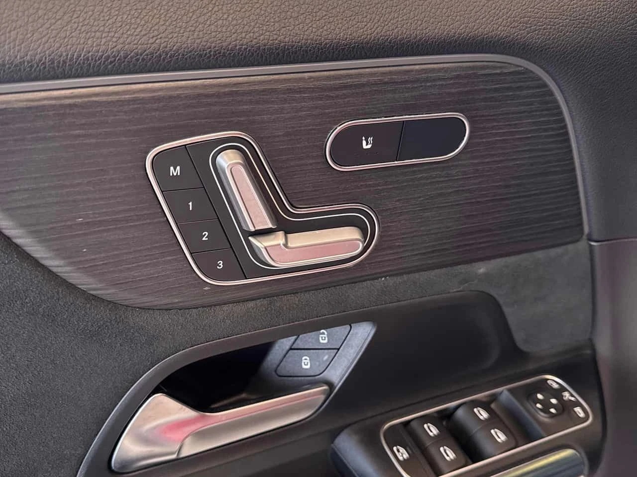Mercedes-Benz GLA 250 /360/DISTRONIC/BURMESTER/����������  | Mobile.bg � ����������� 15
