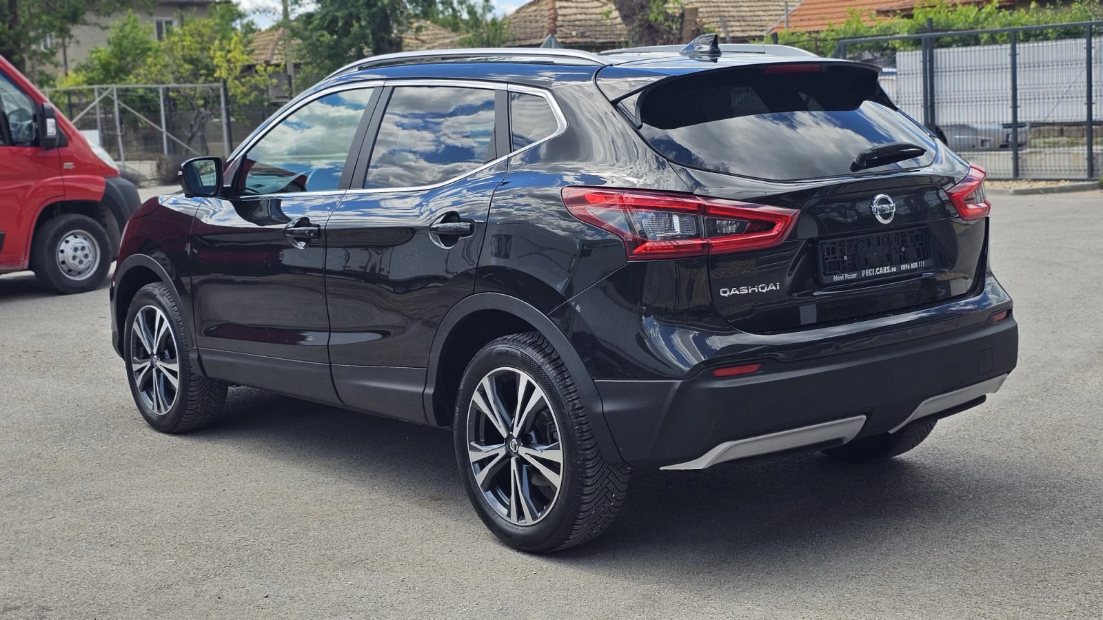 Nissan Qashqai 1.5DCi 6SP IT Facelift-ИСТОРИЯ-КАМЕРА 360-ЛИЗИНГ, снимка 4 - Автомобили и джипове - 54713427