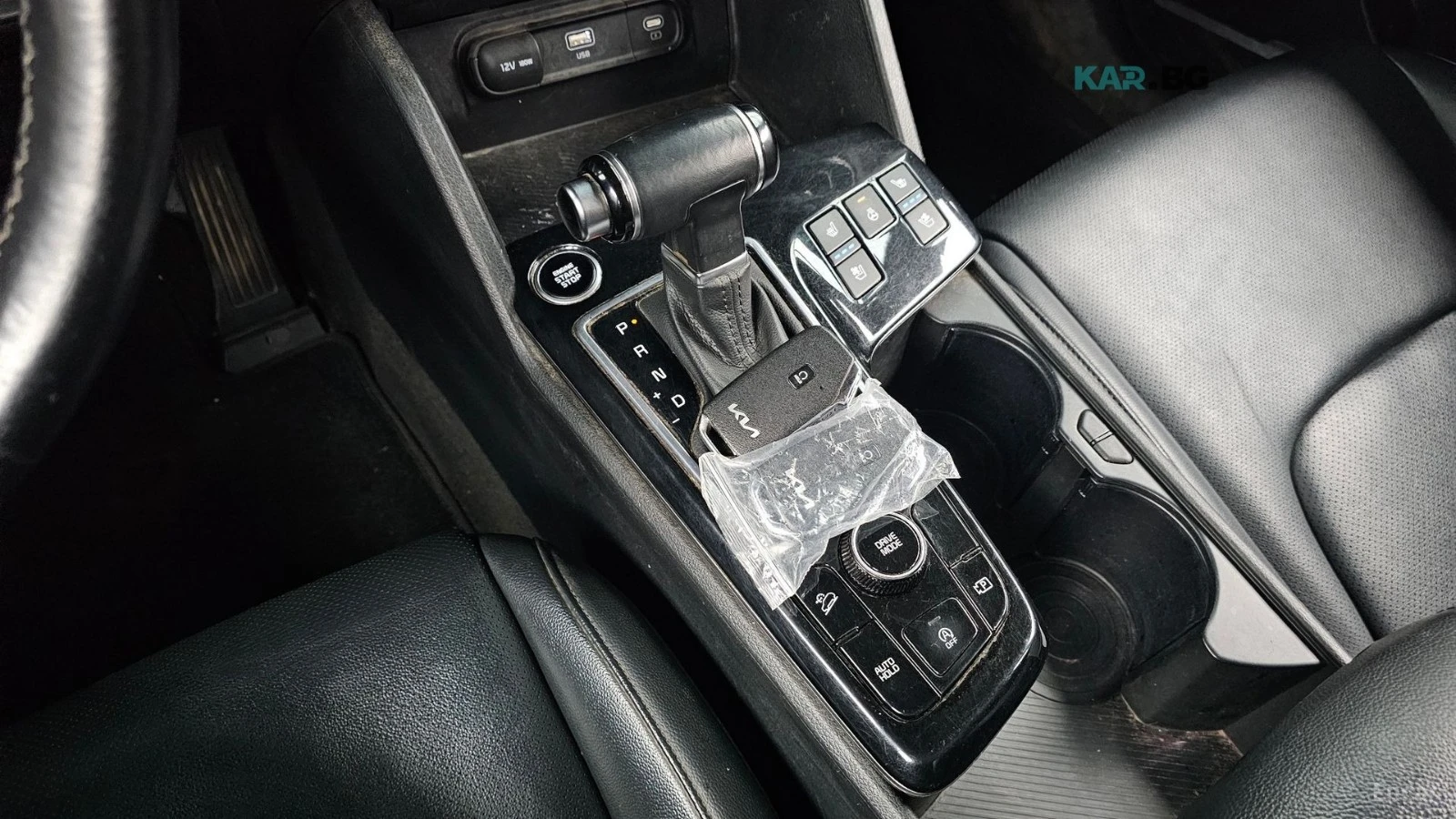 Kia Sportage PRESTIGE* КОЖА* ПОДГРЕВ* ОБДУХВ* NAVI, снимка 9 - Автомобили и джипове - 55040026