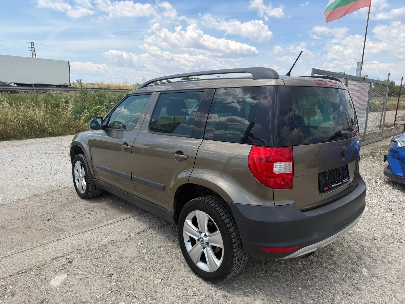 Skoda Yeti 1.2 TSI, снимка 7 - Автомобили и джипове - 55132098