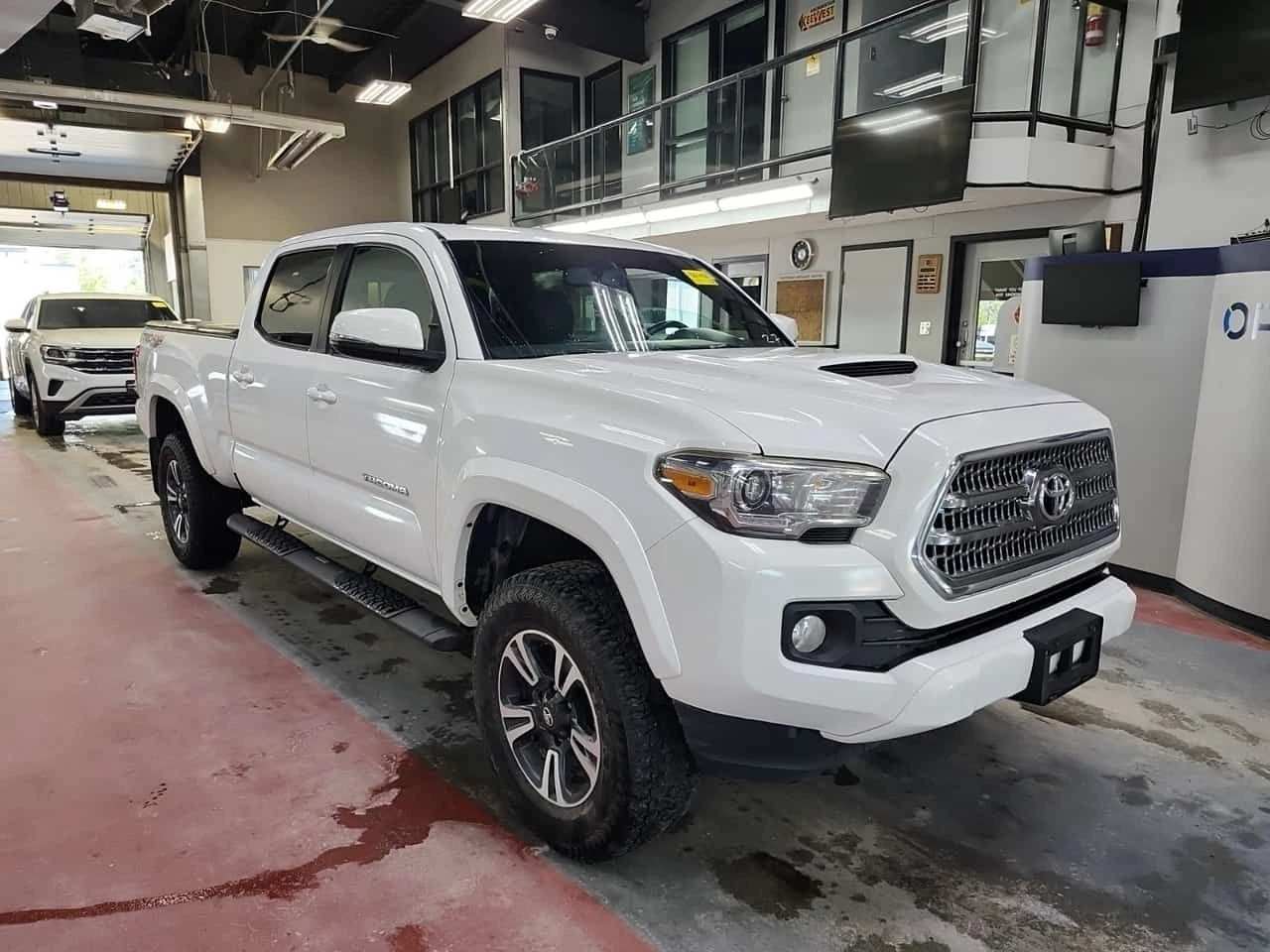 Toyota Tacoma * TRD OFF ROAD CREW CAB LONG BED * CARFAX * БЕЗ ПЪ, снимка 2 - Автомобили и джипове - 55440405