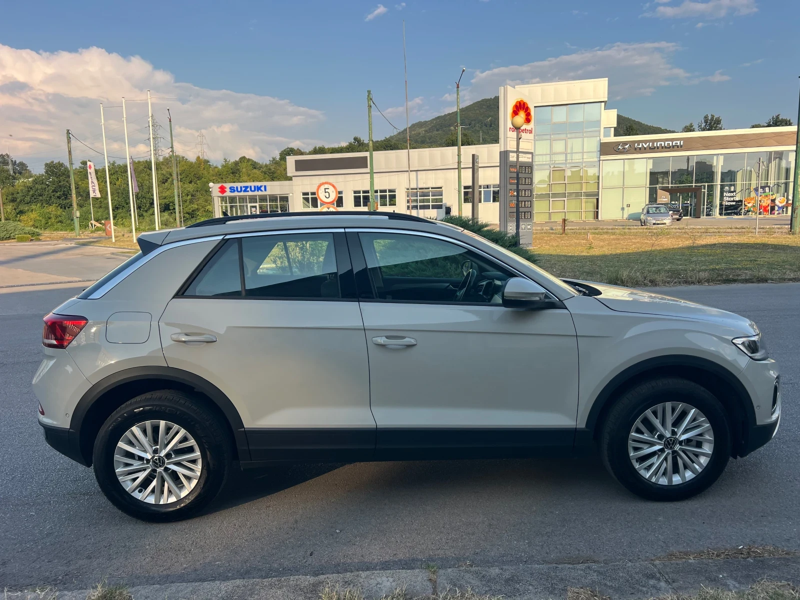 VW T-Roc TOP/FULL/NOVA, снимка 5 - Автомобили и джипове - 55622373