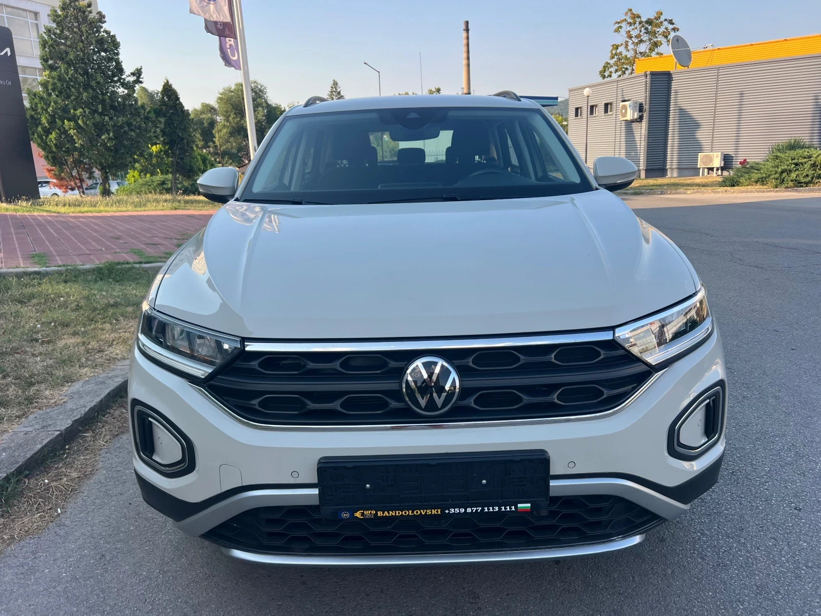 VW T-Roc TOP/FULL/NOVA, снимка 2 - Автомобили и джипове - 55622373