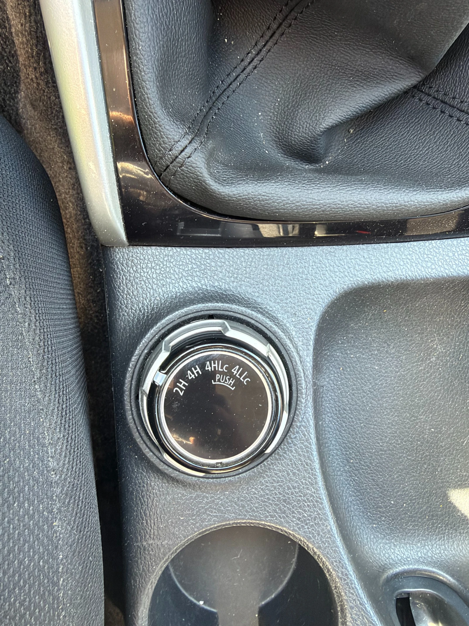 Mitsubishi L200 2.5D 4X4 NAVI/KAMERA EURO 6, снимка 15 - Автомобили и джипове - 56113365