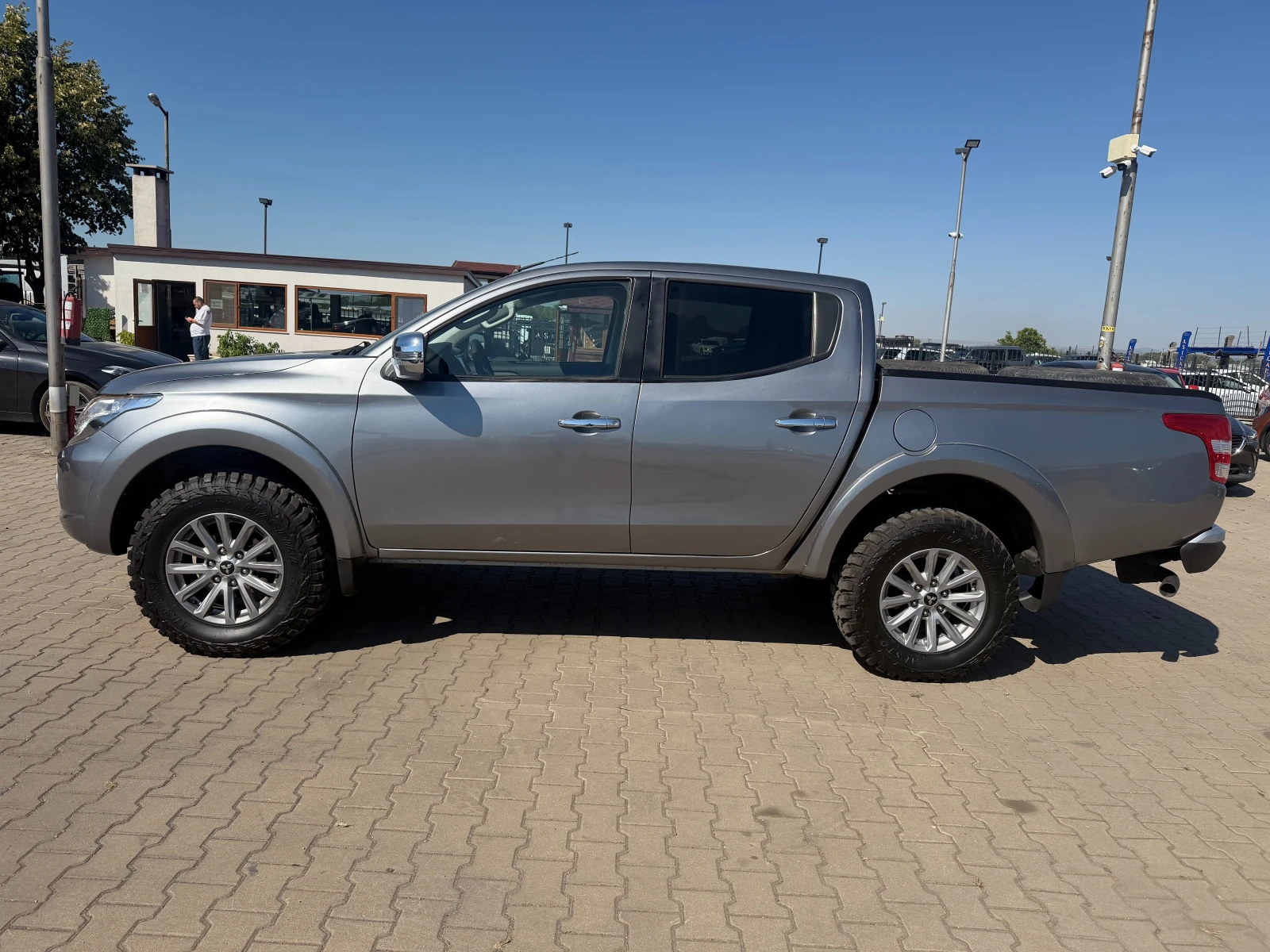 Mitsubishi L200 2.5D 4X4 NAVI/KAMERA EURO 6, снимка 9 - Автомобили и джипове - 56113365