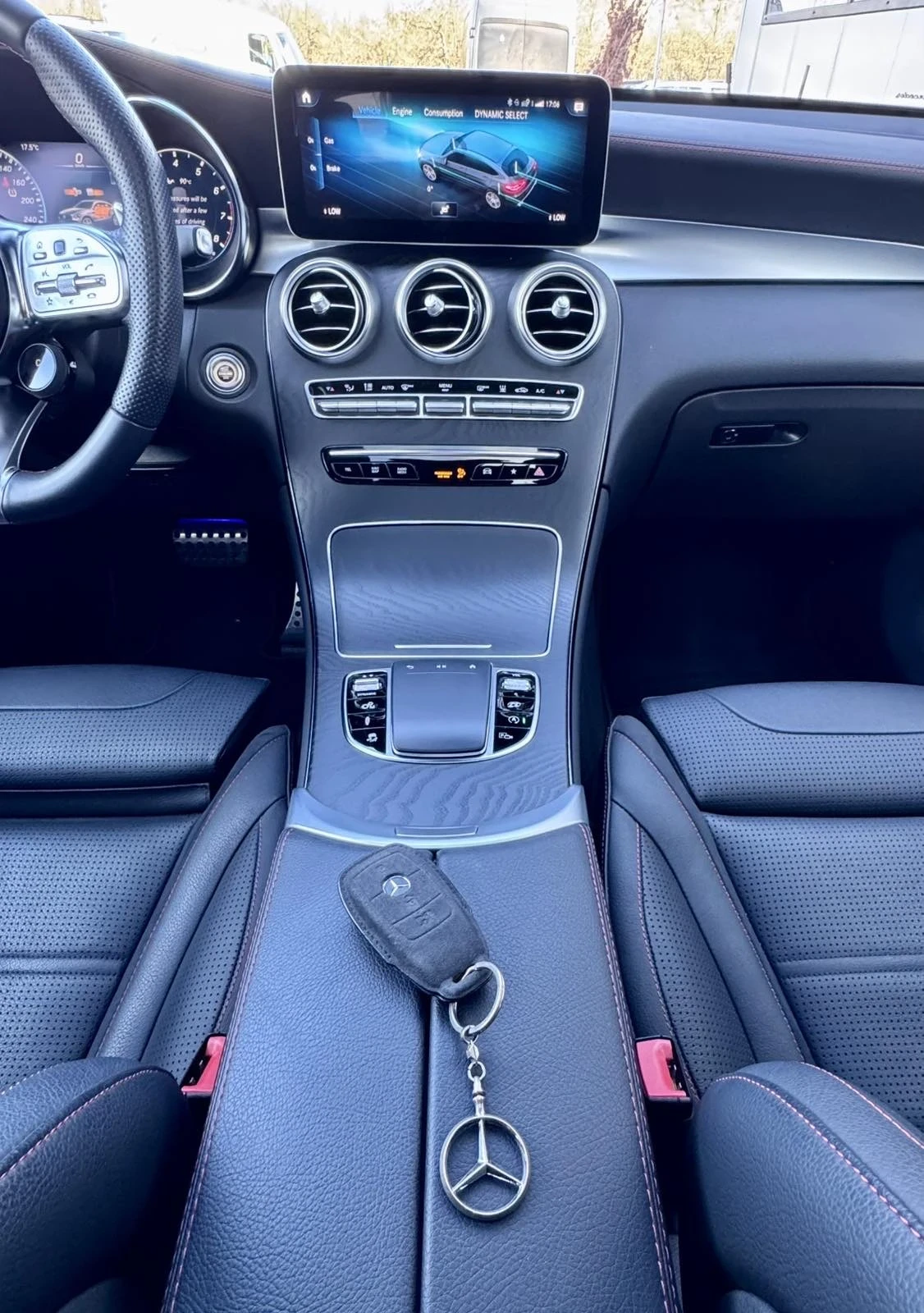 Mercedes-Benz GLC 43 AMG, снимка 9 - Автомобили и джипове - 56264575