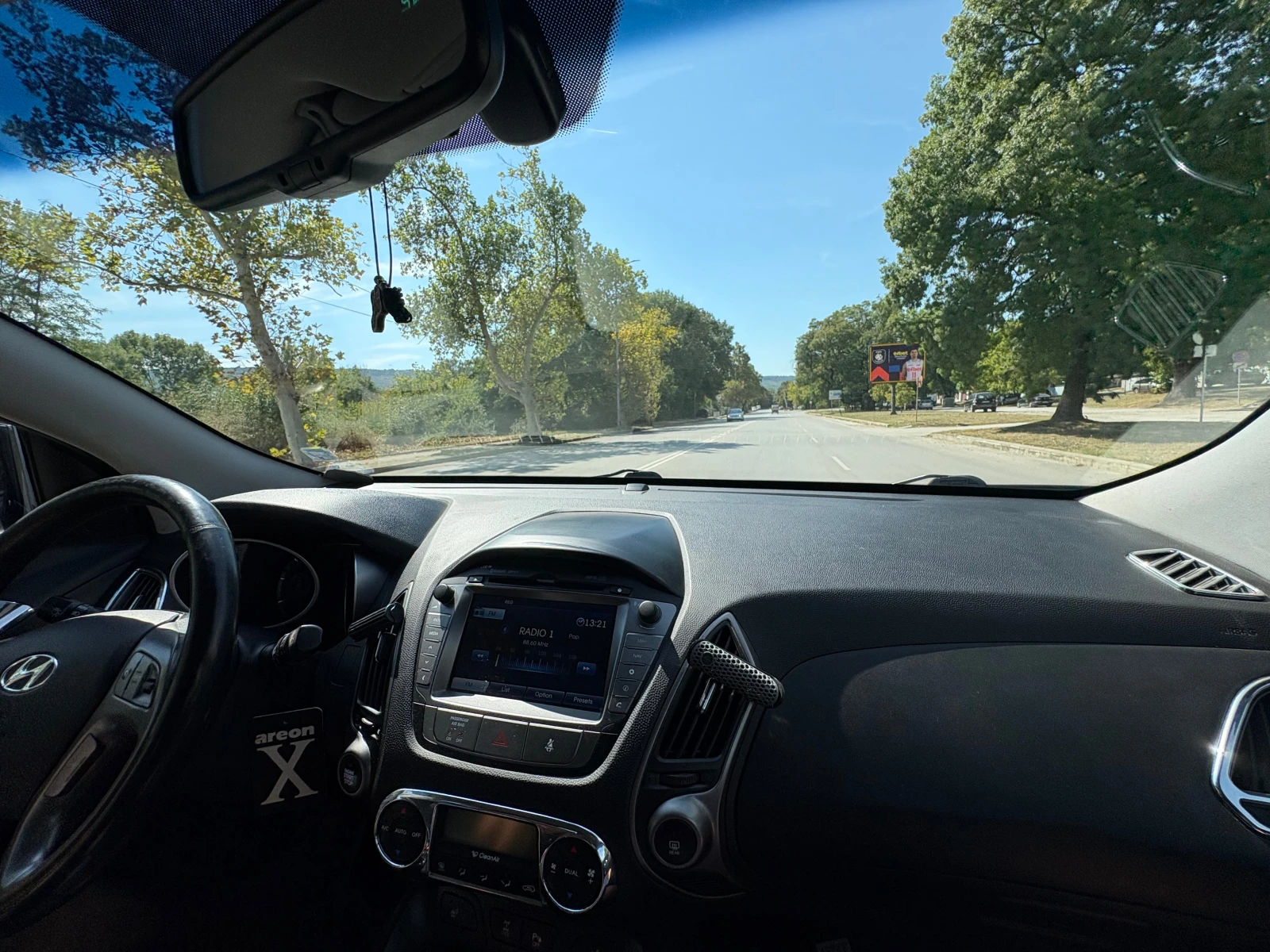 Hyundai IX35 2.0CRDI, 4x4, autom, koja, navi, снимка 17 - Автомобили и джипове - 56338221