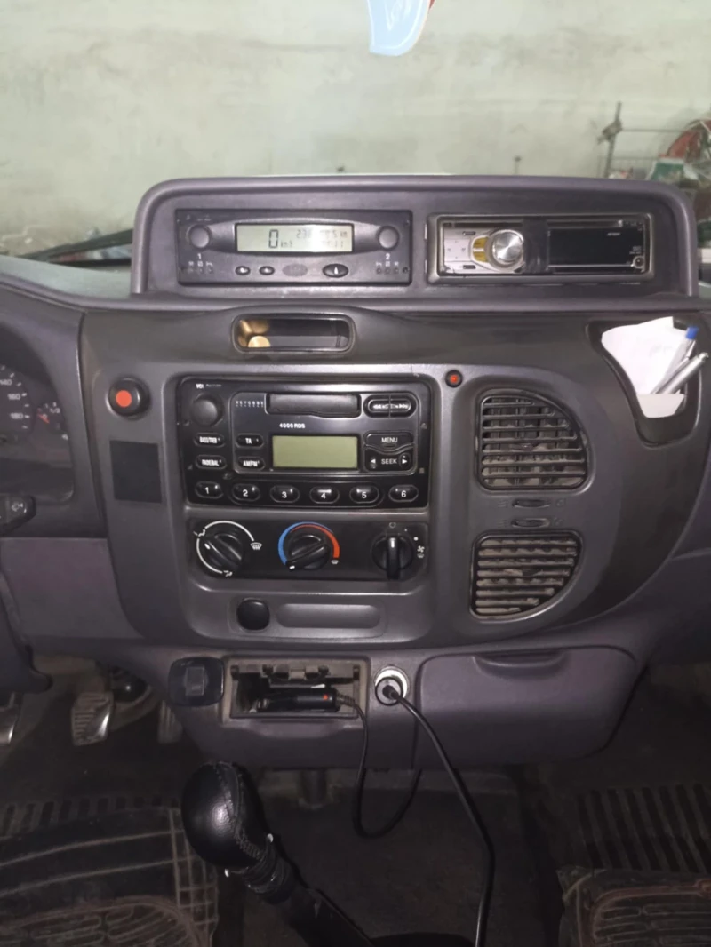 Ford Transit 2006г., снимка 8 - Бусове и автобуси - 48954550