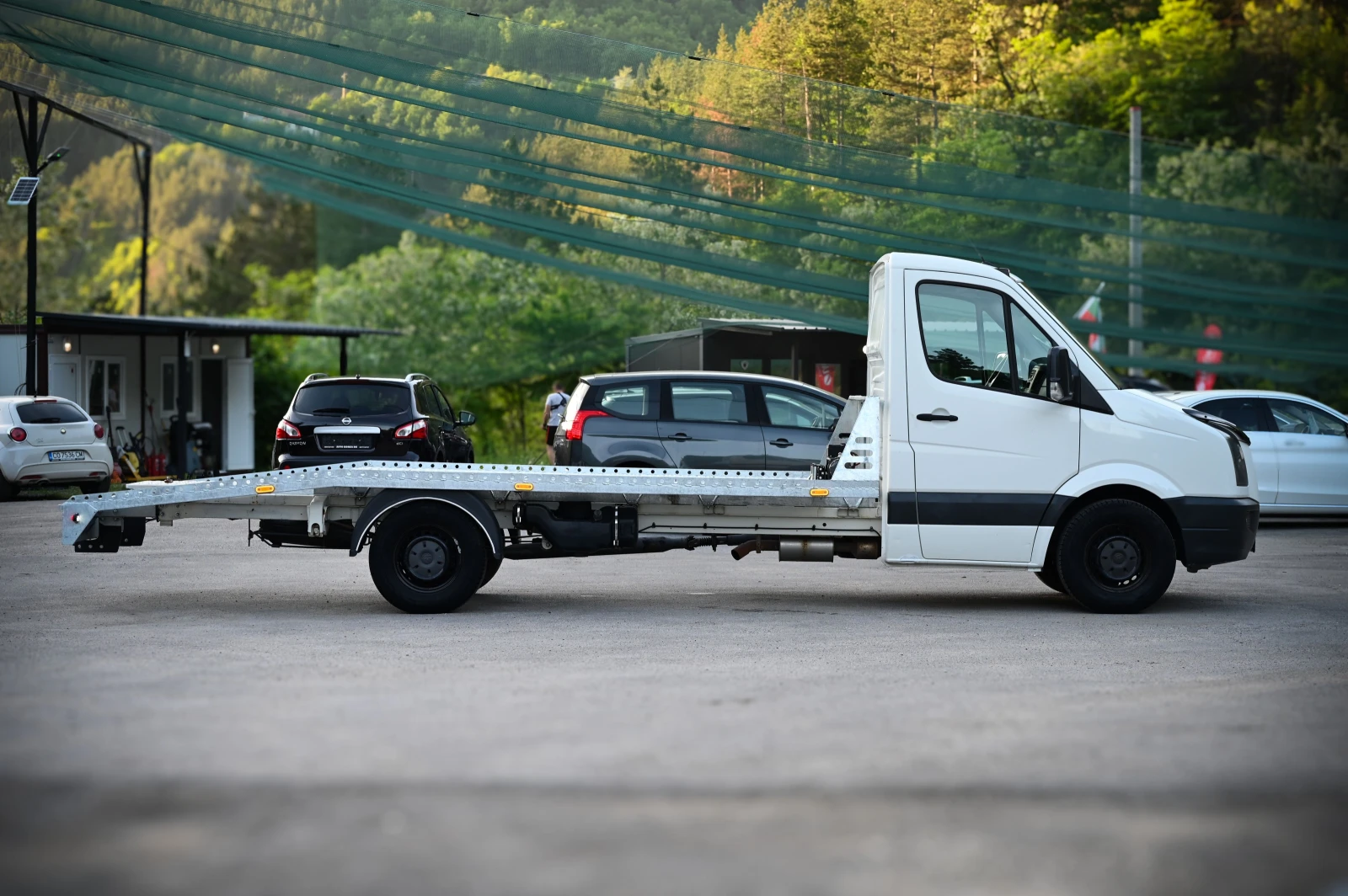 VW Crafter 2.5TDI/СПЕЦИАЛЕН, снимка 6 - Бусове и автобуси - 54736452