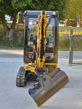 Багер Caterpillar 301.8C/1.8т./3кофи+ бързосменник+ х.чук/стесняване, снимка 2