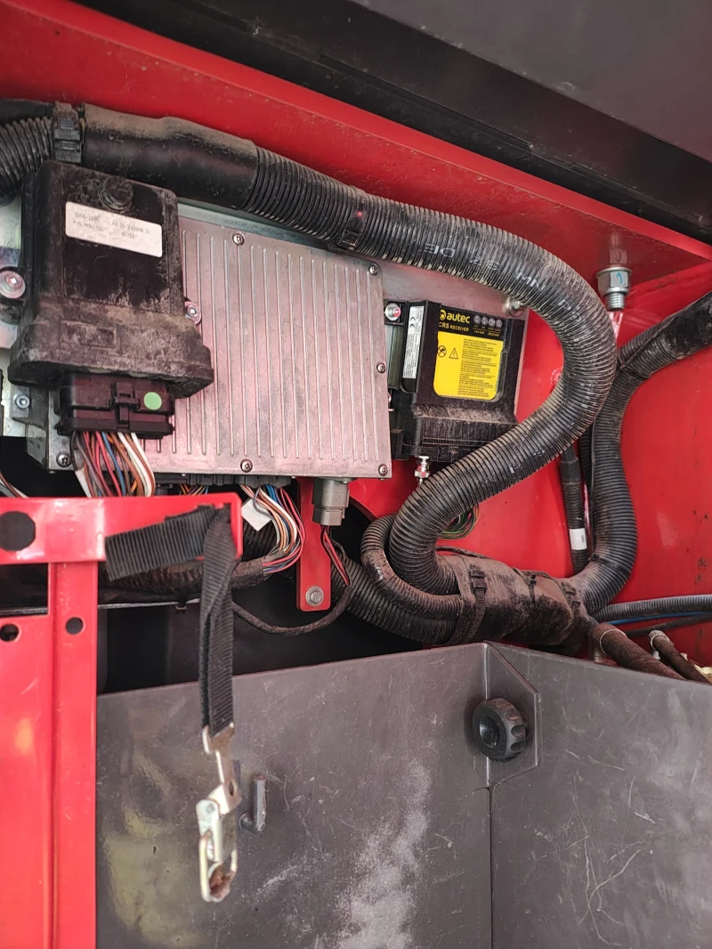 Телескопични товарачи Manitou MRT 2540 PRIVILEG + , снимка 12 - Индустриална техника - 49480608