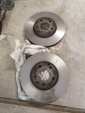 Предни дискове от mercedes w211 ф304 , снимка 1