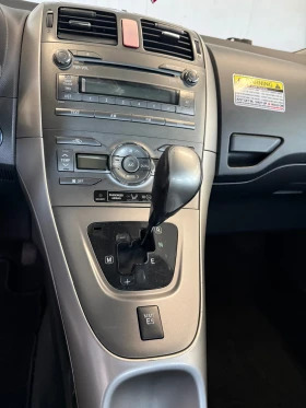 Toyota Auris, снимка 9