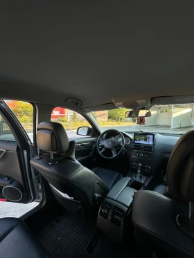 Mercedes-Benz C 320, снимка 12
