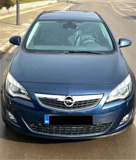 Opel Astra  2.0 CDTI ! COSMO ! SPORT ! NAVI, снимка 2