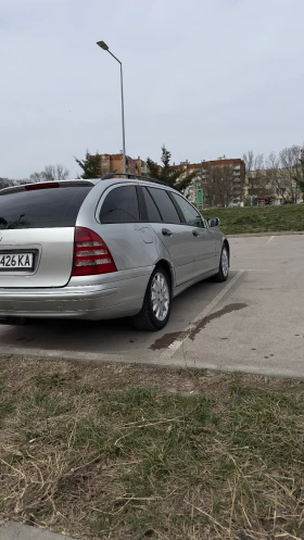 Mercedes-Benz C 200, снимка 5