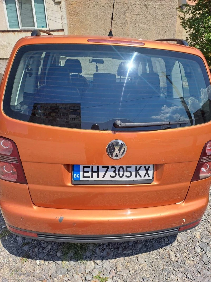 VW Touran, снимка 3 - Автомобили и джипове - 46683533