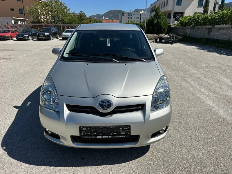 Toyota Corolla verso 1.8vvt-i/Facelift/7-Местна/Автопилот/, снимка 4 - Автомобили и джипове - 46912398