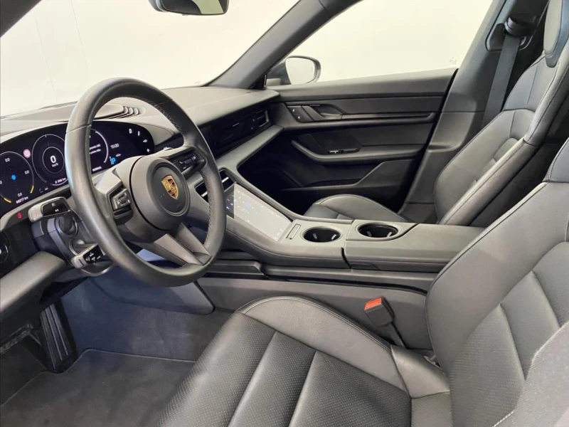 Porsche Taycan Sport Turismo 93.4kWh, снимка 6 - Автомобили и джипове - 46993375