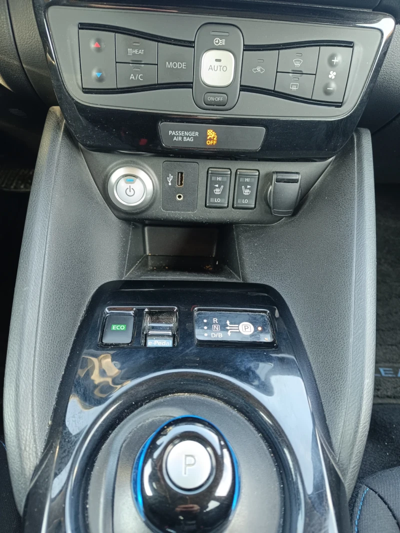 Nissan Leaf  40KW, снимка 13 - Автомобили и джипове - 48798927