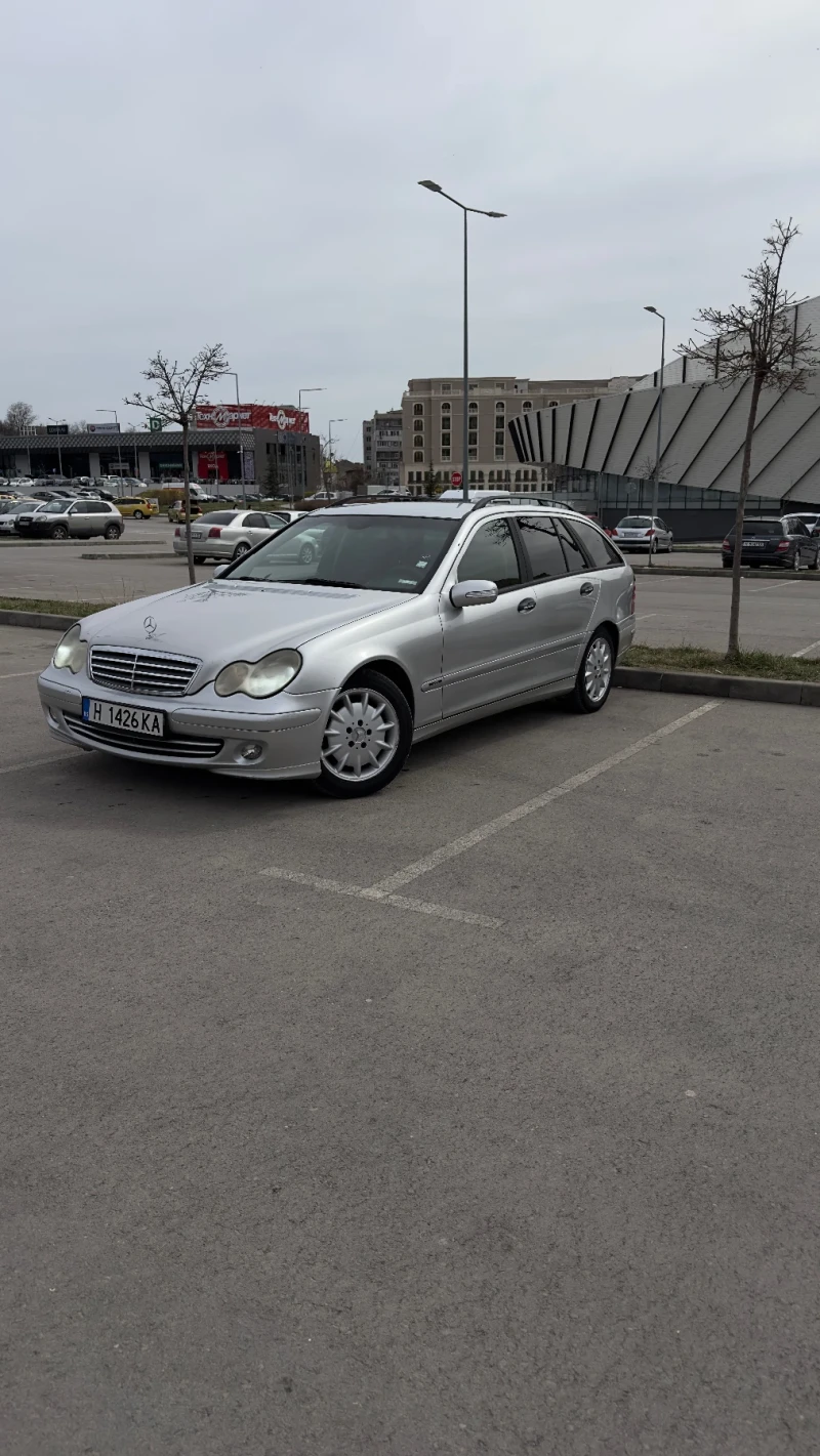 Mercedes-Benz C 200, снимка 2 - Автомобили и джипове - 49517548