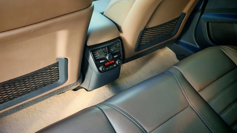 Peugeot 508 2.2GT 204k.НАПЪЛНО ОБСЛУЖЕН, НОВИ ЗИМНИ ГУМИ , снимка 9 - Автомобили и джипове - 52221309