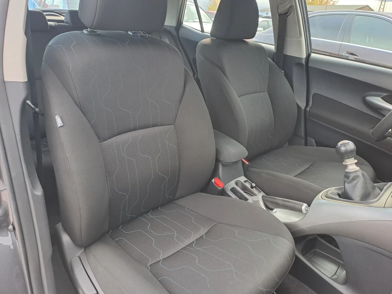 Toyota Auris 1.6i, VVTI, FACE, 6ск.132кс., снимка 11 - Автомобили и джипове - 52494779