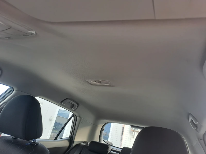 Toyota Auris 1.6i, VVTI, FACE, 6ск.132кс., снимка 16 - Автомобили и джипове - 52494779