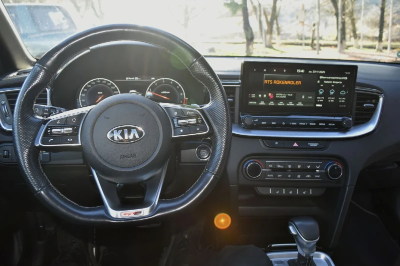 Kia Ceed GT line , снимка 10 - Автомобили и джипове - 52584786