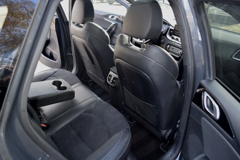 Kia Ceed GT line , снимка 13 - Автомобили и джипове - 52584786