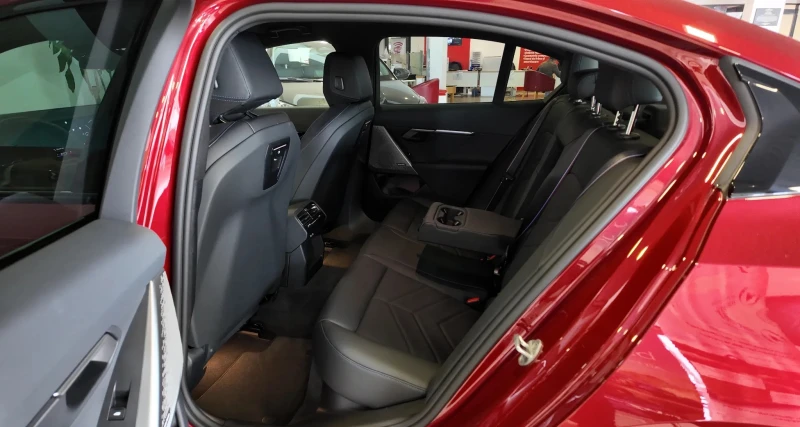 BMW i5 xDrive40 M-Sport, снимка 7 - Автомобили и джипове - 53095568