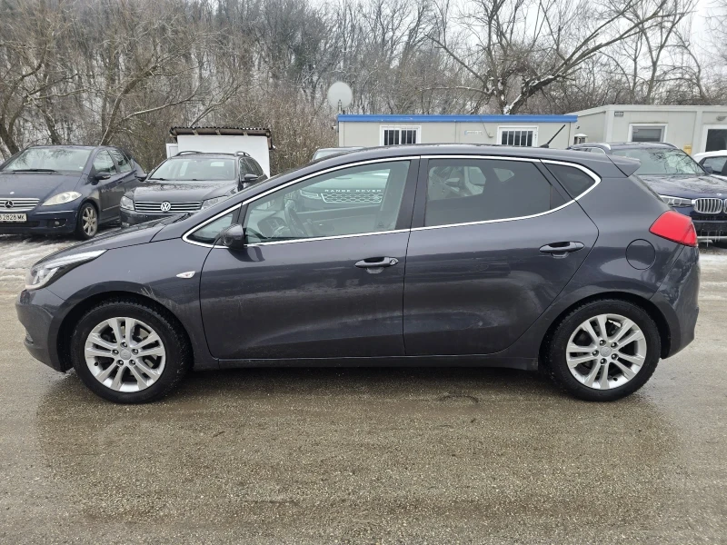 Kia Ceed 1.4i 99к.с фабрична газ , снимка 7 - Автомобили и джипове - 53372711