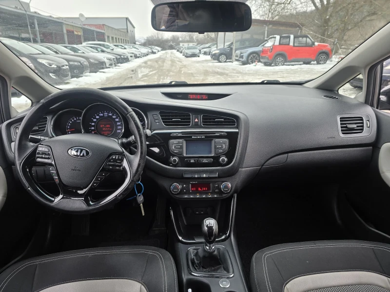 Kia Ceed 1.4i 99к.с фабрична газ , снимка 15 - Автомобили и джипове - 53372711